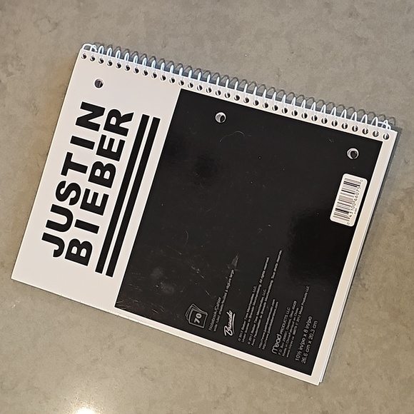Mead Justin Bieber 2012 Spiral Notebook - Picture 6 of 7